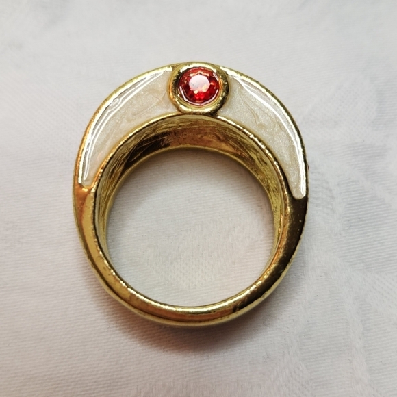 Vintage red rhinestone ring - Picture 3 of 8